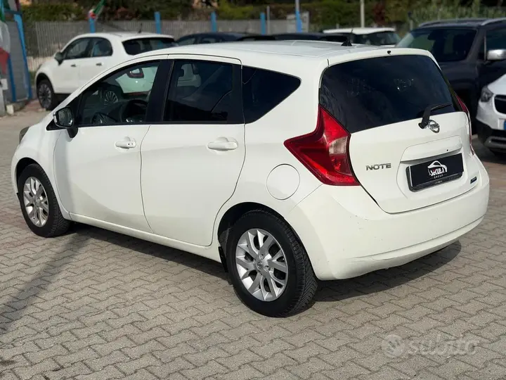 Nissan Note 2016 photo 5