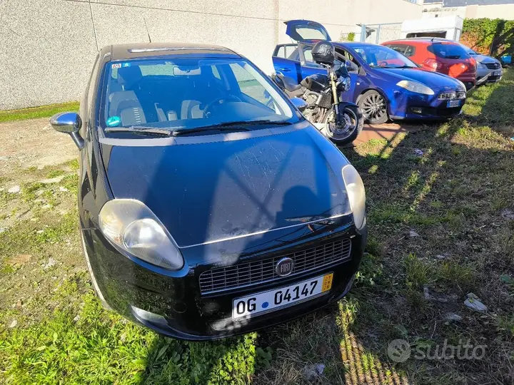 Fiat Grande Punto 2008 photo 4