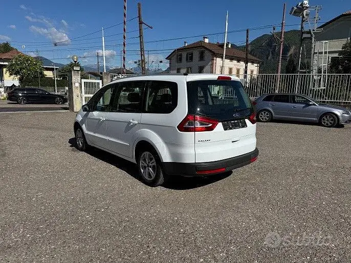 Ford Galaxy 2013 photo 4