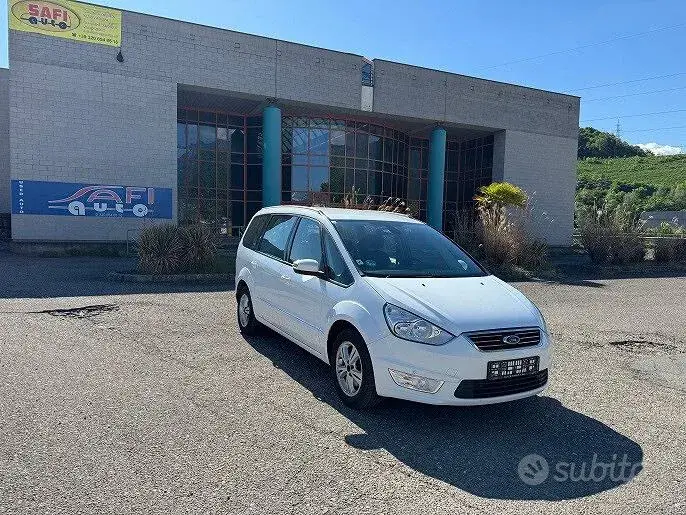 Ford Galaxy 2013 photo 3