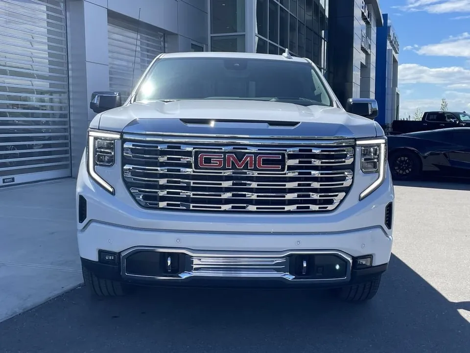 GMC Sierra 1500 2026 photo 2