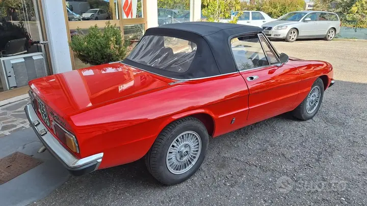 Alfa Romeo Spider 1970 photo 4