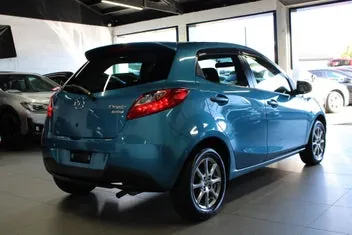 Mazda Demio 2013 photo 5