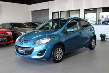 Mazda Demio 2013 photo 4
