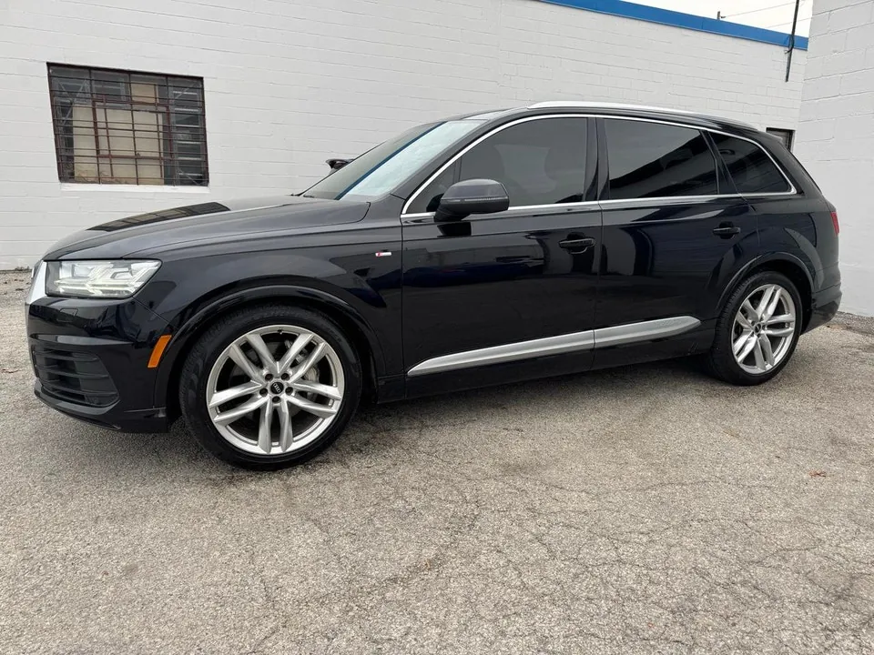 Audi Q7 2017 photo 3