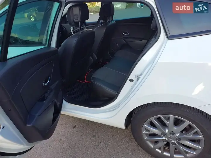 Renault Megane 2013 photo 4