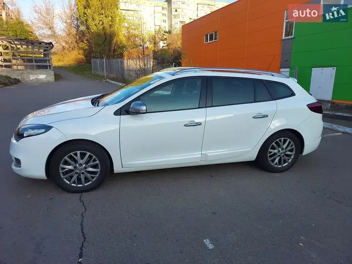 Renault Megane 2013 photo 2