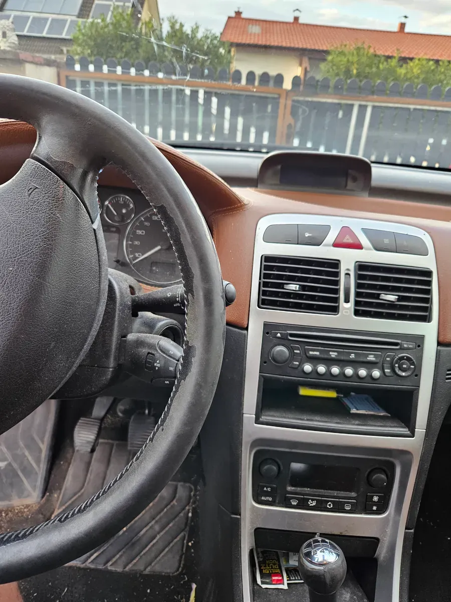 Peugeot 307 2007 photo 2