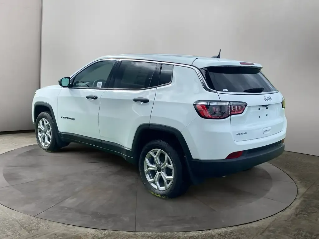 Jeep Compass 2026 photo 3