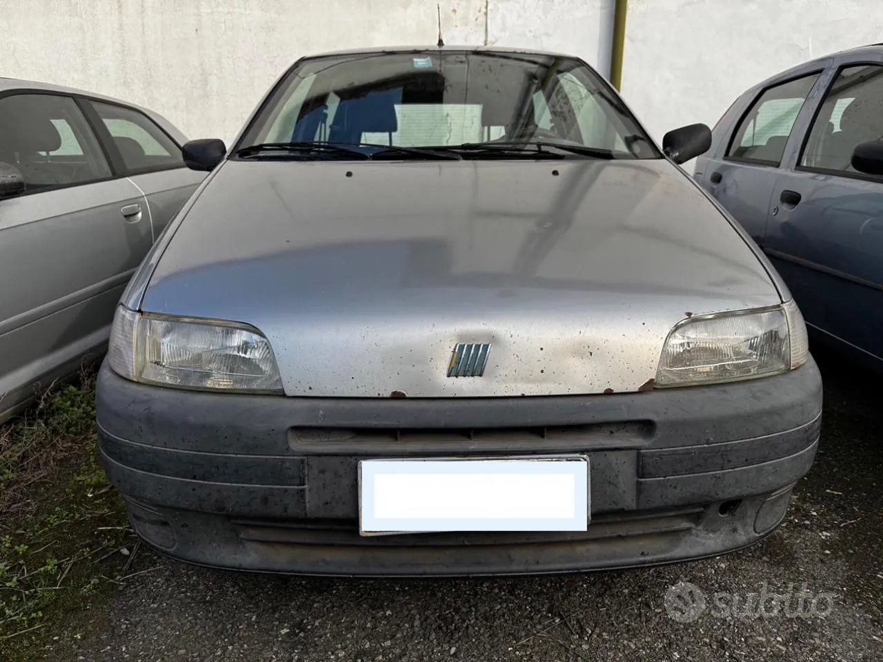 Fiat Punto 1999 photo 2