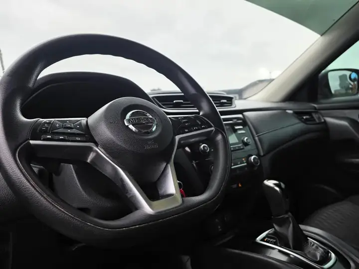 Nissan Rogue 2017 photo 3
