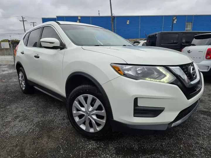 Nissan Rogue 2017 photo 2