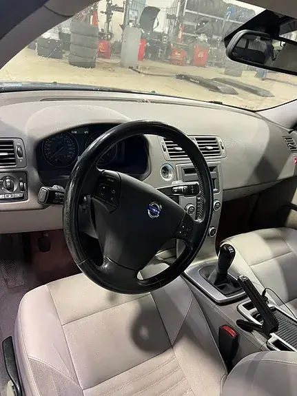 Volvo S40 2009 photo 2
