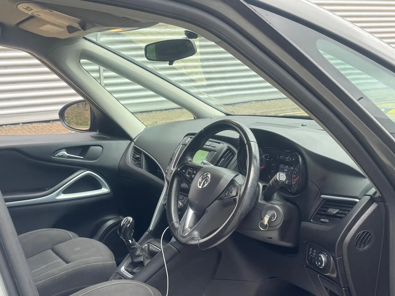 Vauxhall Zafira 2017 photo 2
