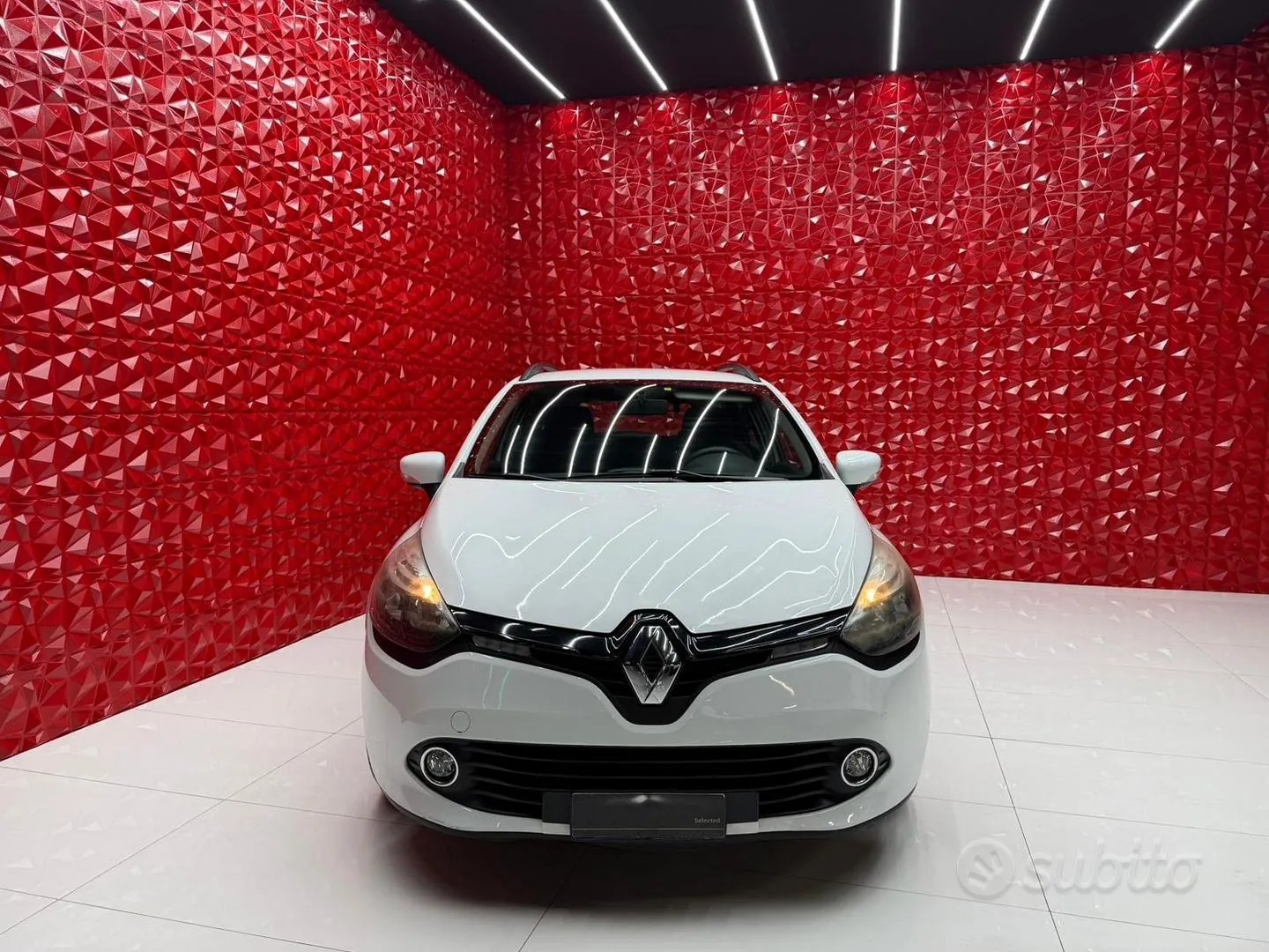 Renault Clio 2014 photo 2