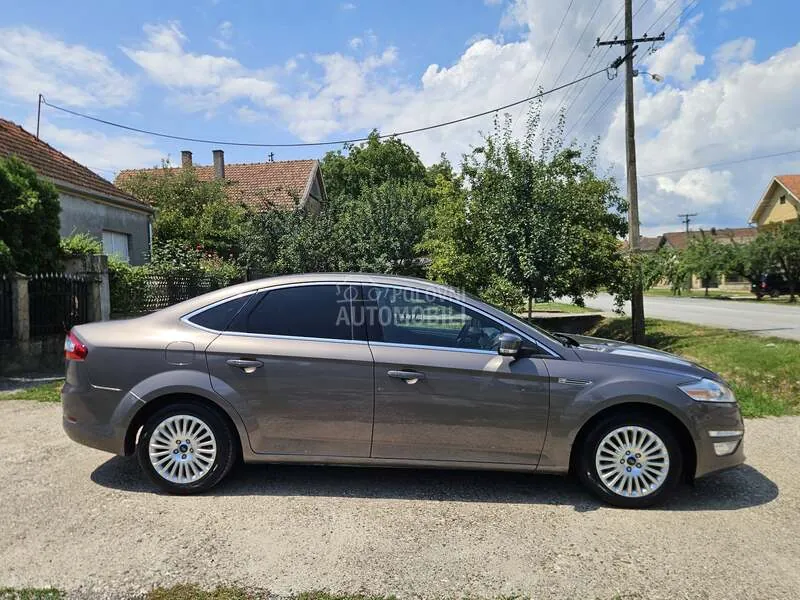 Ford Mondeo 2012 photo 2