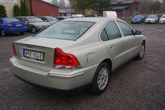 Volvo S60 2005 photo 2