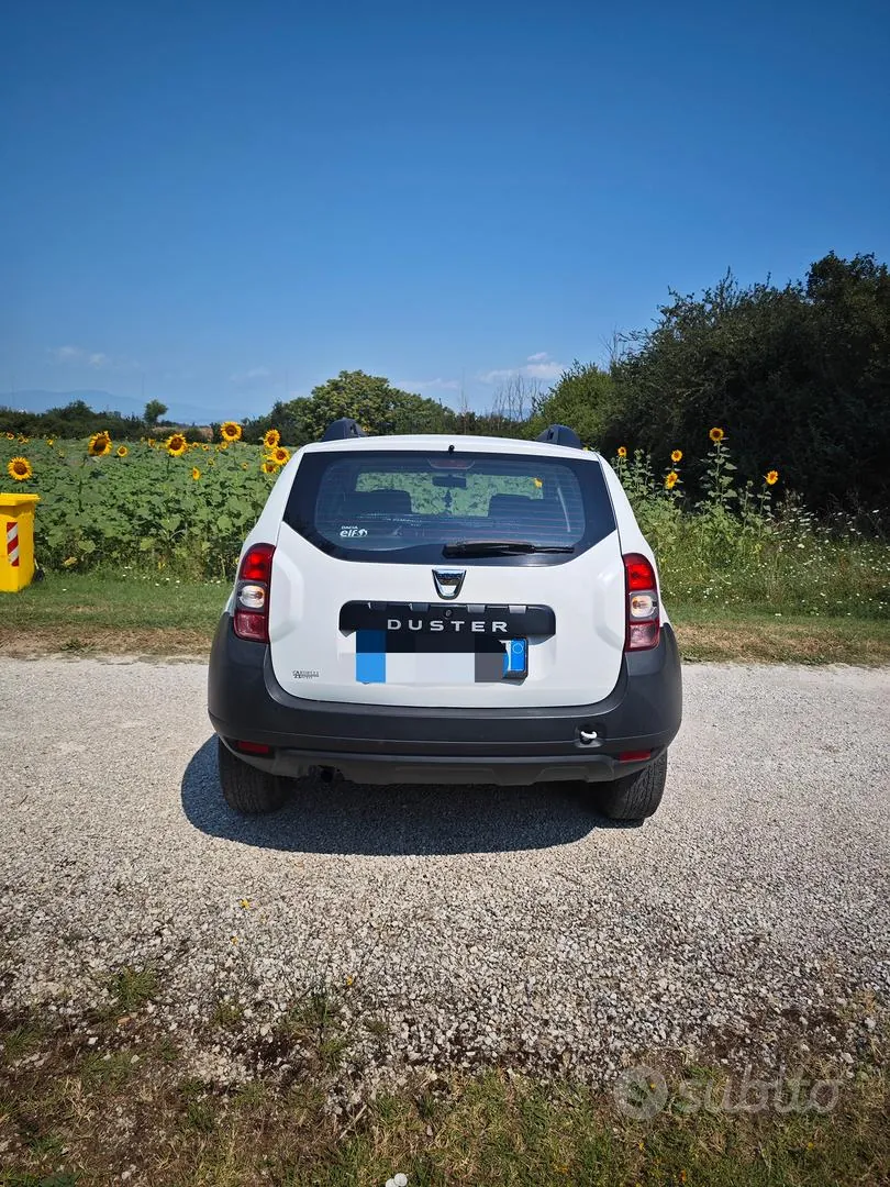 Dacia Duster 2014 photo 2