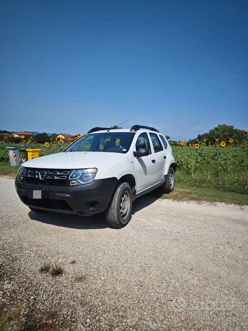 Dacia Duster 2014 photo 3
