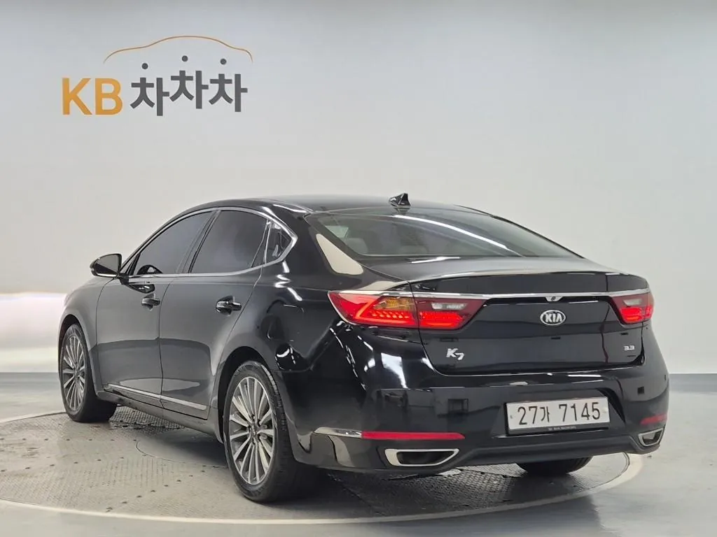 Kia K7 2016 photo 2