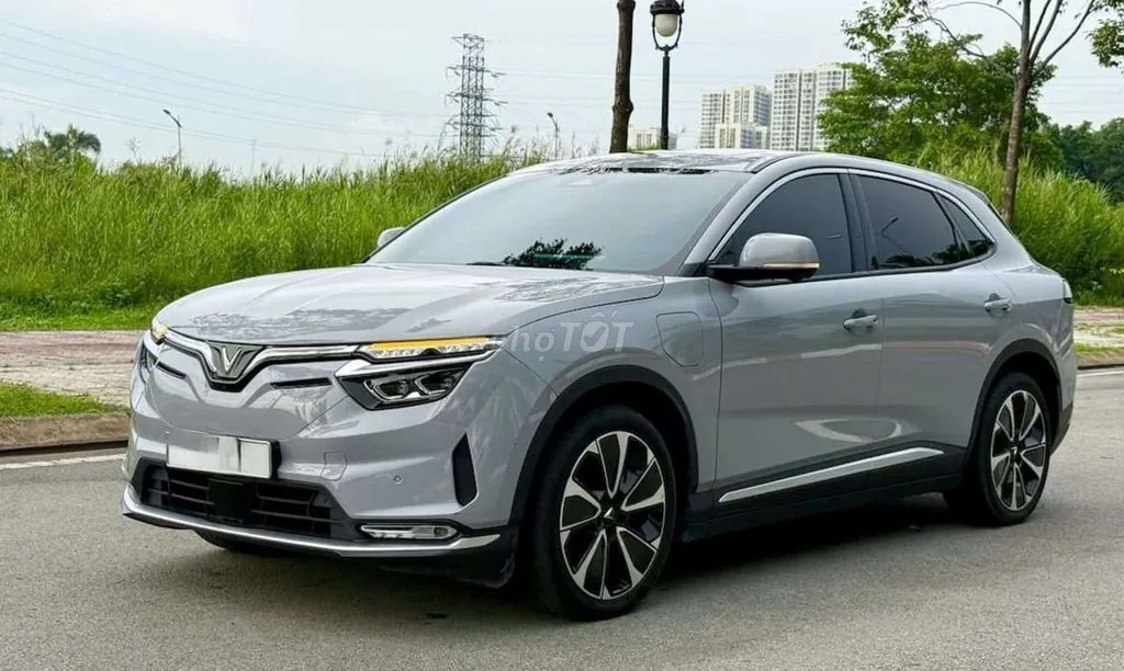 Vinfast Vf8