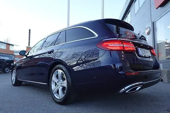 Mercedes-Benz E 220 2017 photo 5