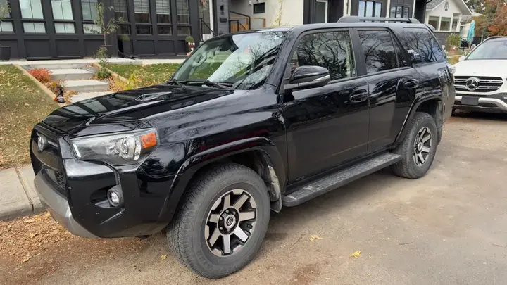 Toyota 4Runner 2023 photo 3