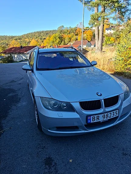 BMW 320D 2006 photo 2