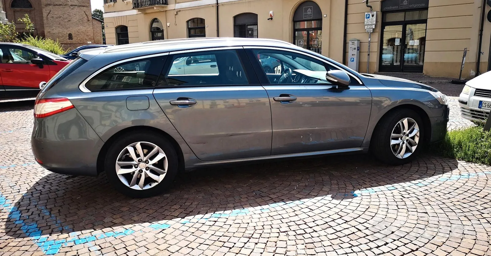 Peugeot 508 2012 photo 3