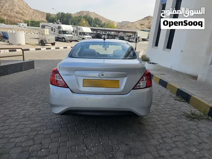 Nissan Sunny