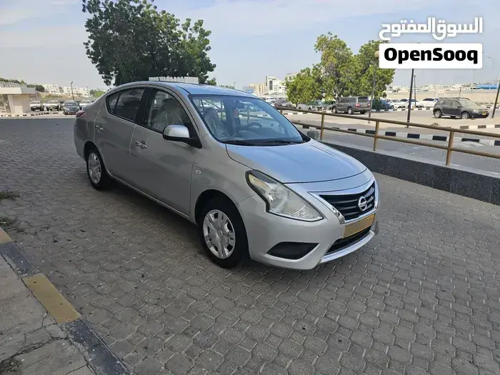 Nissan Sunny 2022 photo 3