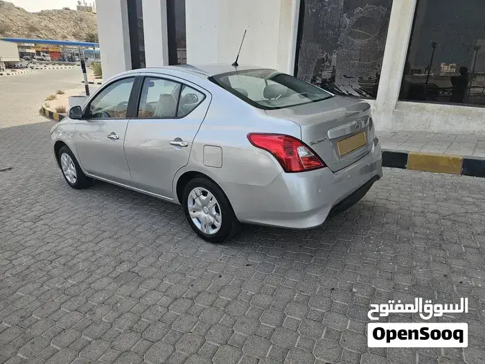 Nissan Sunny 2022 photo 4