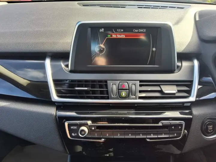 BMW 2 Series Gran Tourer 2016 photo 2