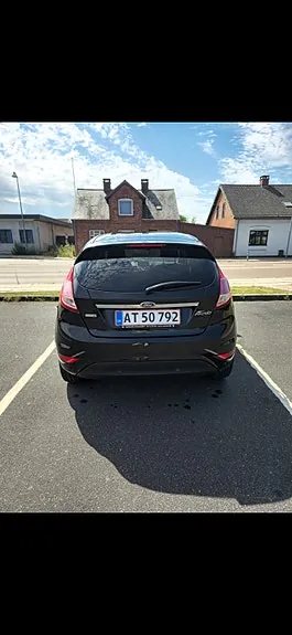 Ford Fiesta 2014 photo 3