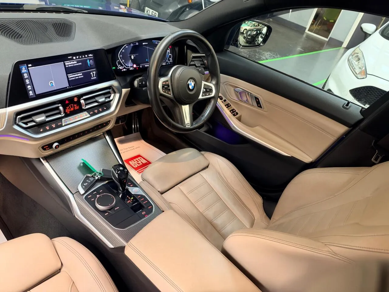 BMW 3 Series 2020 photo 3