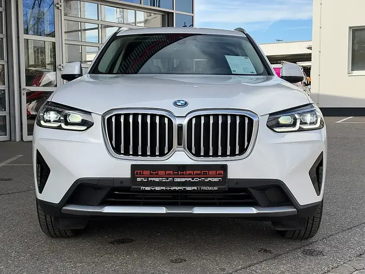 BMW X3 2022 photo 2