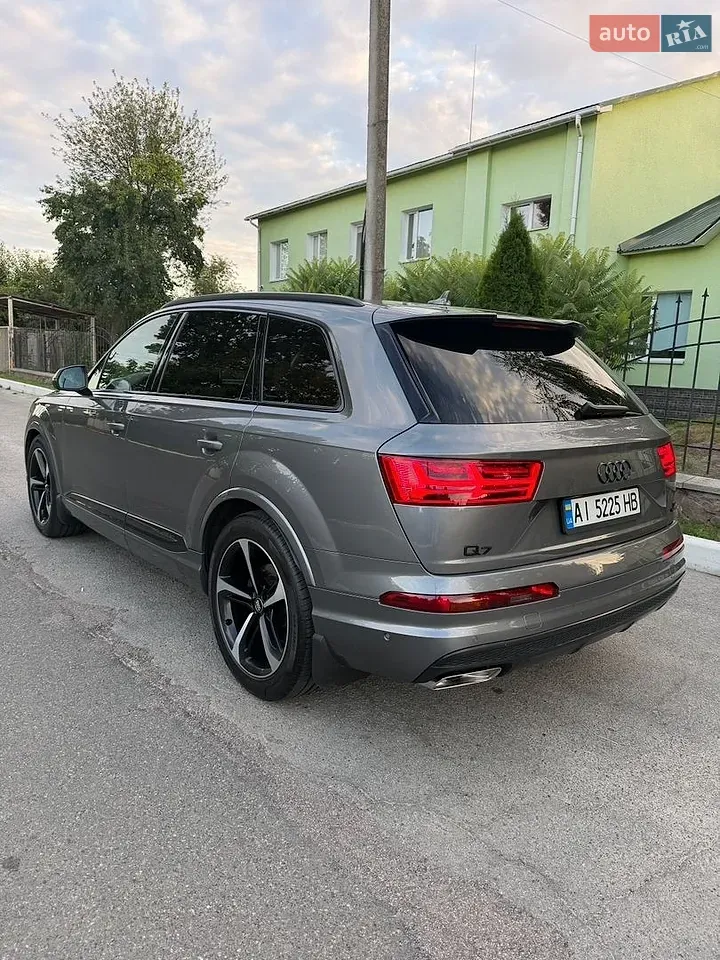 Audi Q7 2017 photo 4