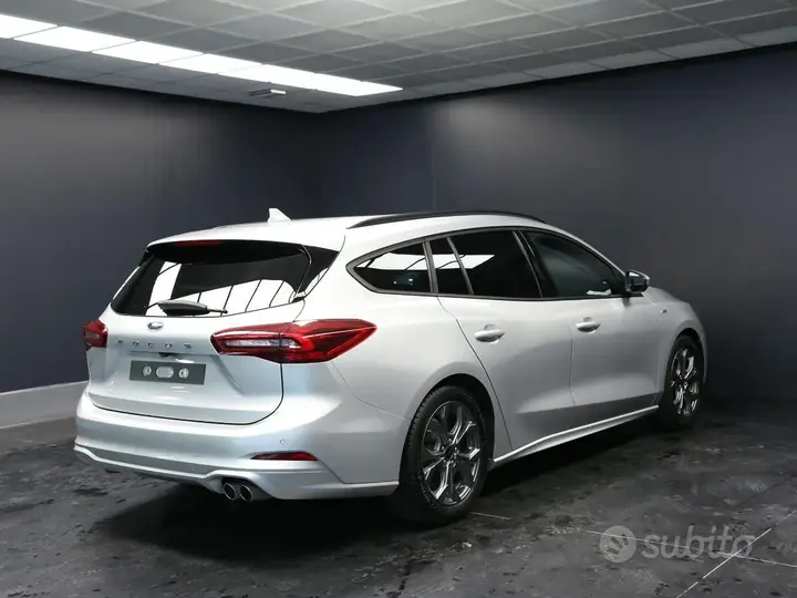 Ford Focus 2025 photo 3