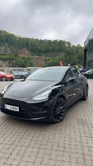 Tesla Model Y 2024 photo 5