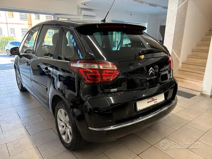 Citroen C4 Picasso 2011 photo 4