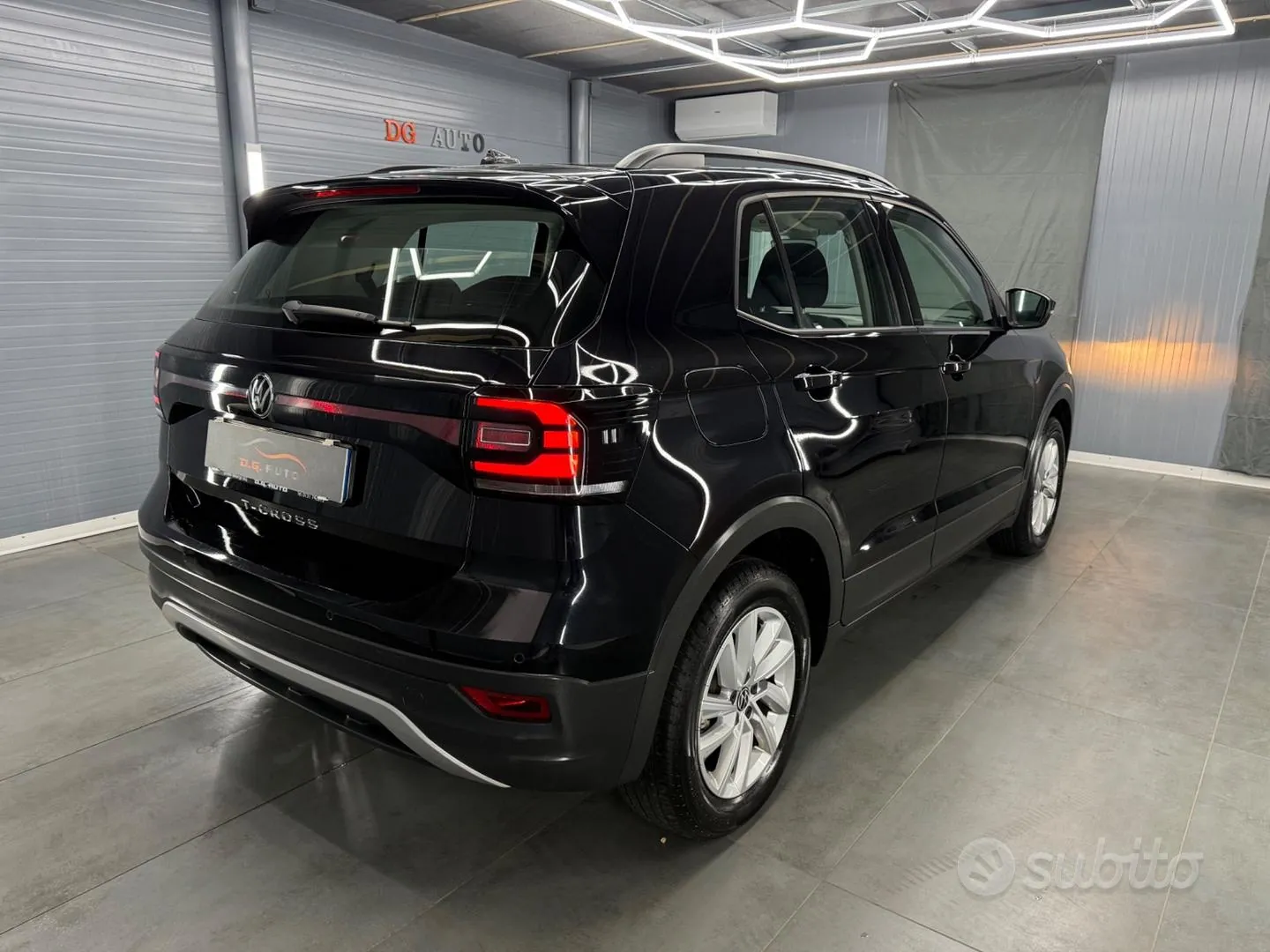 Volkswagen T-Cross 2023 photo 3