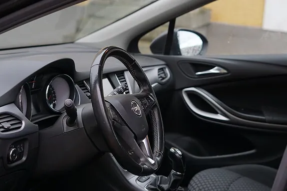 Opel Astra 2018 photo 5