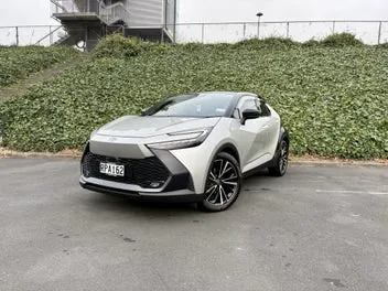 Toyota C-Hr 2025 photo 4