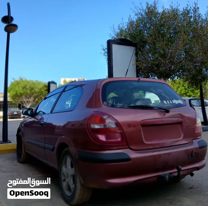 Nissan Almera