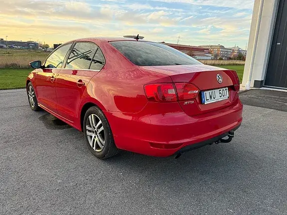 Volkswagen Jetta 2011 photo 2