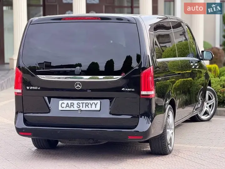 Mercedes-Benz V-Class 2015 photo 4