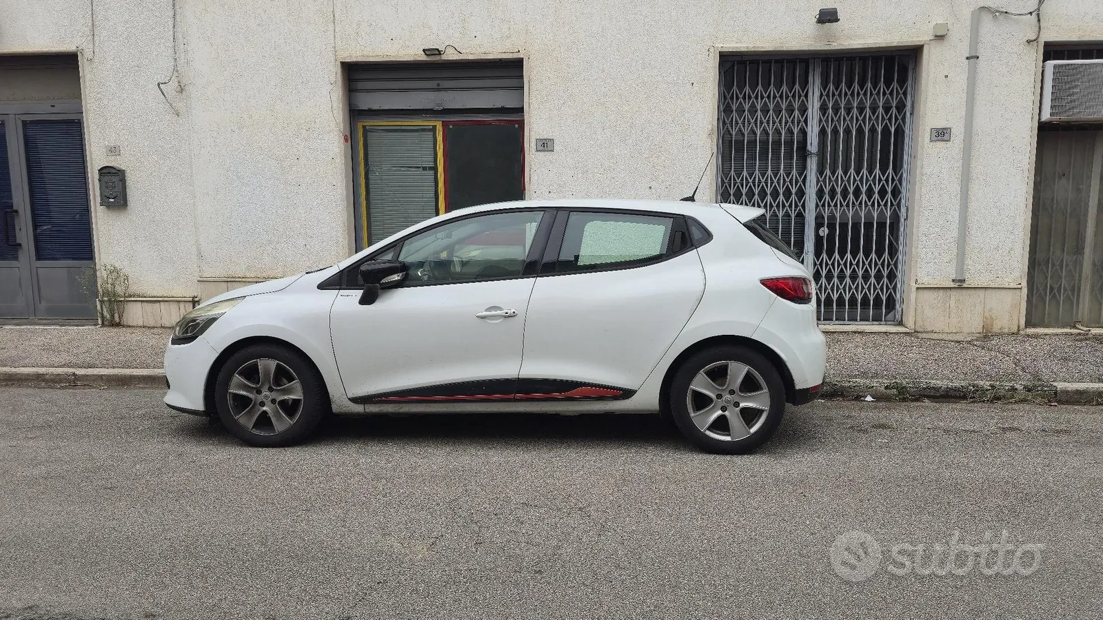 Renault Clio 2013 photo 4