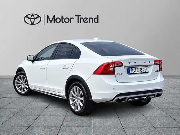Volvo S60 Cross Country 2018 photo 2