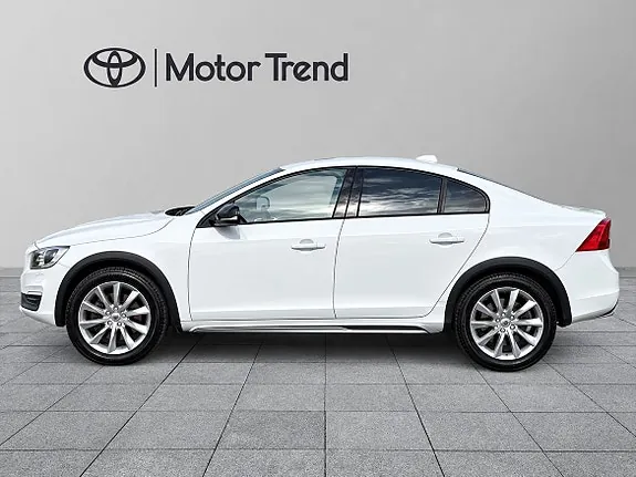 Volvo S60 Cross Country 2018 photo 3