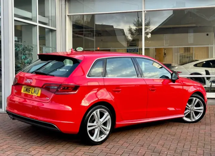 Audi A3 2016 photo 5